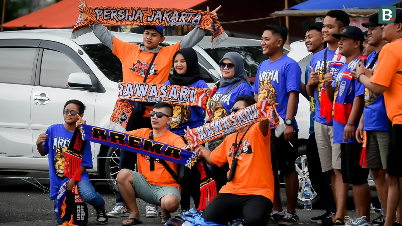 Aremania dan Jakmania