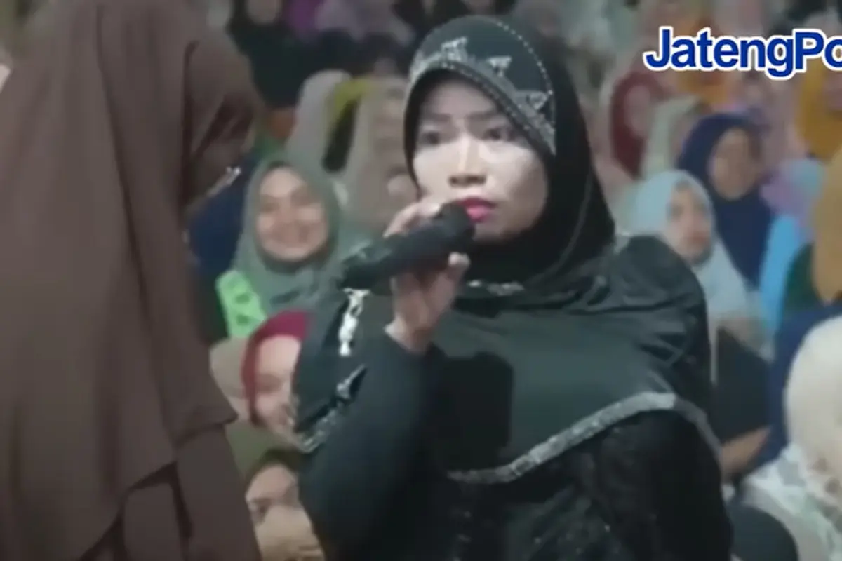 Mey jemaah Gus Iqdam (SS: YT Jateng TVPos)