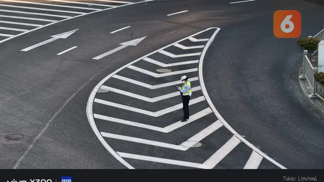 Keamanan Shanghai terjaga ketat, polisi sigap dan CCTV aktif di mana-mana, membuat wisatawan merasa aman menikmati kota modern ini. (Foto: Aditya Eka Prawira/Liputan6.com)