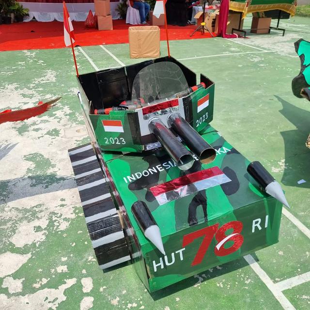 7 Potret Sepeda Hias Ramaikan Karnaval HUT RI Ini Kreatif, Ada Tank Hingga Pesawat