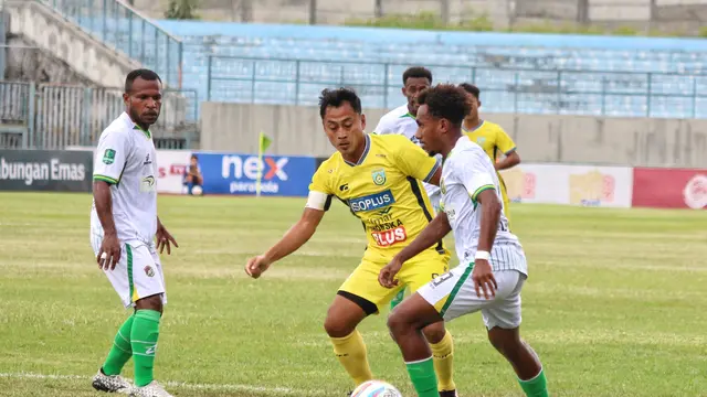 Gresik United vs Persewar Waropen