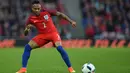 Bek kanan - Nathaniel Clyne, tak diragukan lagi kemampuannya sebagai pilihan utama pelatih Liverpool, Juergen Klopp. Melihat penampilannya yang konsisten musim lalu dirinya lebih layak jadi pilihan utama dibanding Kyle Walker. (AFP/Paul Ellis)