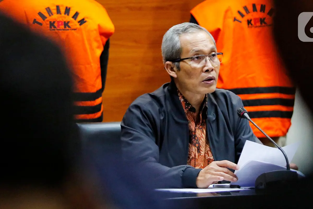 KPK Tahan Bupati Kepulauan Meranti, Riau Muhammad Adil