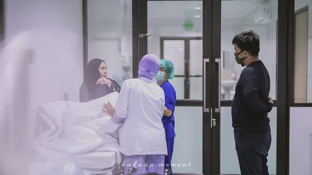 6 Momen Oki Setiana Dewi Lahirkan Anak Keempat, Sang Bayi Sempat Alami Pernapasan
