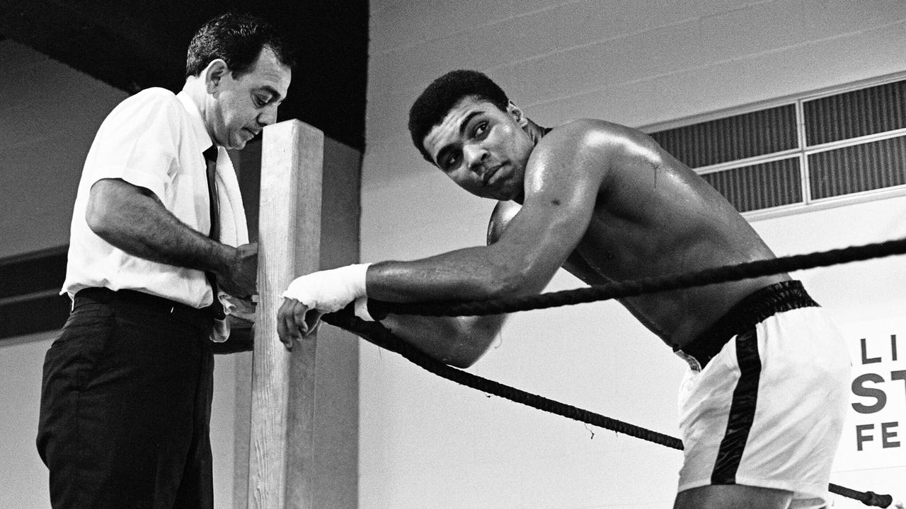 2010606-Muhammad-Ali-Reuters