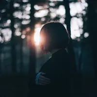 Diduakan memang selalu memberi luka./Copyright unsplash.com/riccardo mion