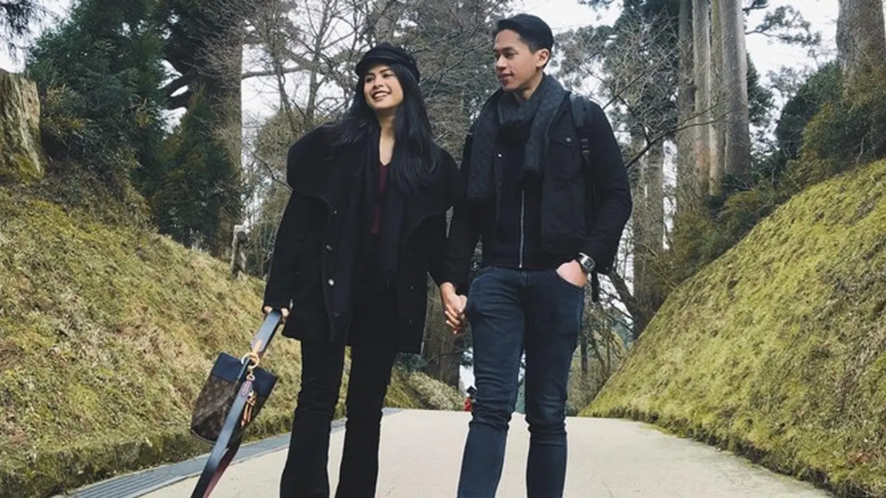 Jarang Tersorot, Ini 7 Momen Manis Maudy Ayunda dan Sang Kekasih