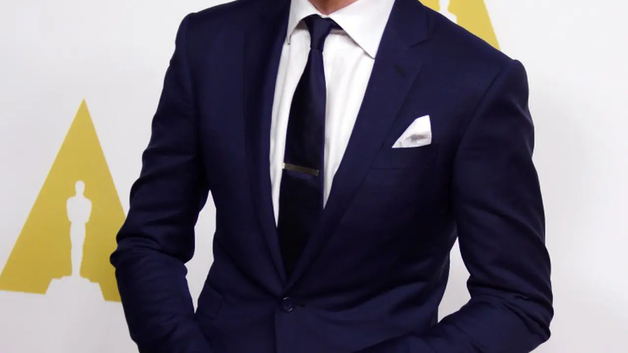 [Bintang] Eddie Redmayne