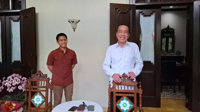 Jokowi soal 'Partai Biru' di Balik Isu Ijazah Palsu: Sekelas Pak SBY Enggak Lah, Beliau Negarawan