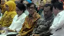 Menlu, Retno Marsudi, Jaksa Agung HM Prasetyo, Kepala BNP2TKI Nusron Wahid, Menkumham Yasonna Laoly dan Mensos, Khofifah Indar Parawangsa saat menghadiri penandatanganan MoU di Jakarta, Selasa, (23/8). (Liputan6.com/Helmi Afandi)