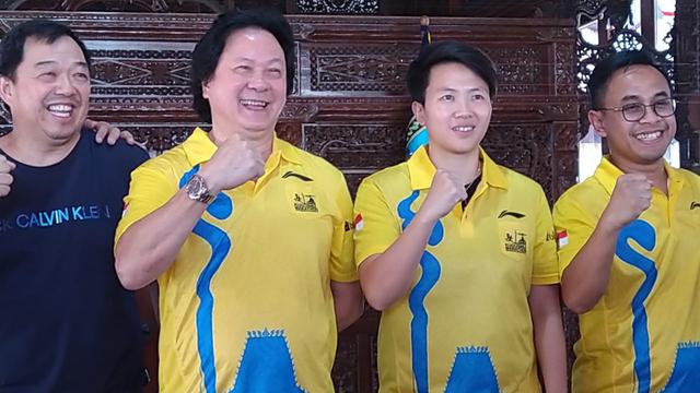 Liem Swie King dan Liliyana Natsir  ikut berlomba  Kudus Relay Marathon