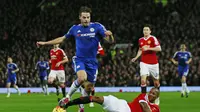 Cesar Azpilicueta Komentari Taktik Conte di Chelsea