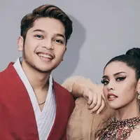 Rimar dan Mark, dua finalis siap rebutkan gelar juara Indonesian Idol 2021.