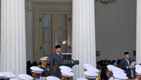 Presiden Prabowo Subianto memimpin Upacari Hari Lahir Pancasila di Gedung Pancasila, Kementerian Luar Negeri, Senin (1/6/2026). (Liputan6.com/Lizsa Egeham)
