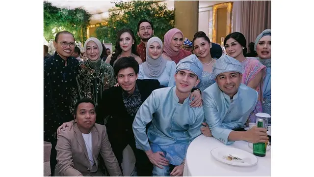 8 Potret Tamu di Resepsi Nikah Zumi Zola dan Putri Zulhas, dari Pejabat hingga Artis