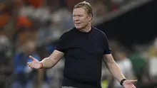 Pelatih kepala Timnas Belanda, Ronald Koeman, memberi isyarat selama pertandingan babak 32 besar Piala Dunia 2026 antara Belanda dan Maroko di Stadion Monterrey di Guadalupe pada 29 Juni 2026. (Alfredo ESTRELLA/AFP)