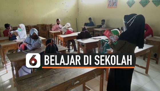 VIDEO: Tidak Punya HP Orangtua Desak Siswa Belajar di Sekolah