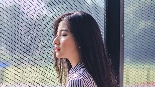 6 Potret Terbaru Banadhi Kurnia, Mantan Personel Cherrybelle yang Makin Memesona