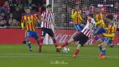 Valencia gagal menyalip Real Madrid di posisi ketiga klasemen Liga Spanyol setelah hanya bermain imbang 1-1 melawan Athletic Bilba...