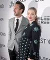 Menyambut kelahiran anak pertama memang hal yang menyenangkan untuk pasangan baru. Seperti yang sedang dirasakan pasangan Amanda Seyfried dan suaminya, Thomas Sadoski, belum lama ini.  (AFP/Bintang.com)