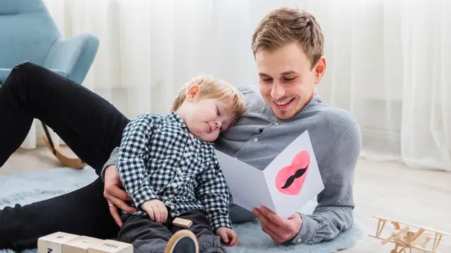 7 Tips Menjadi Ayah yang Bijak untuk Anak Laki-Laki