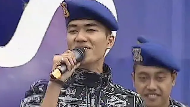 [VIDEO] Arnavat Darpha Mahe Band - Aku Bukan Bang Toyib