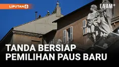 PETUGAS PEMADAM KEBAKARAN VATIKAN MEMASANG CEROBONG ASAP DI ATAP KAPEL SISTINA UNTUK PEMILIHAN PAUS BARU