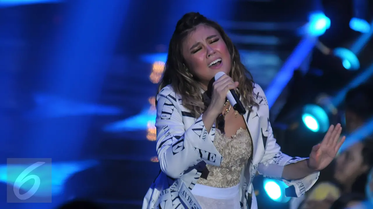 20151015-Konser I#AMgenerationOfLOVE Agnez Mo yang Spektakuler-Jakarta
