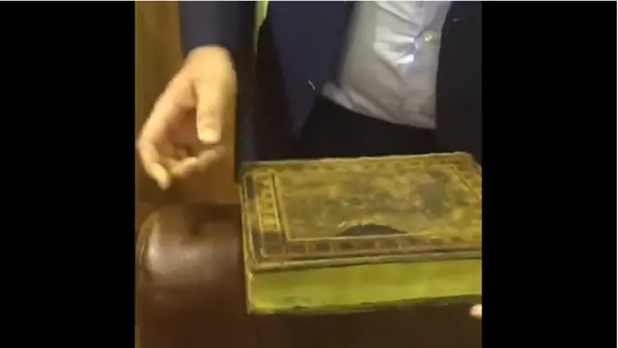 Penampakan Kabah dalam Alquran Kuno Ini Bikin Merinding