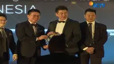 Petinju Chris John untuk kategori personal achievement. Aktor Joe Taslim untuk kategori moral dan environmental leadership.
