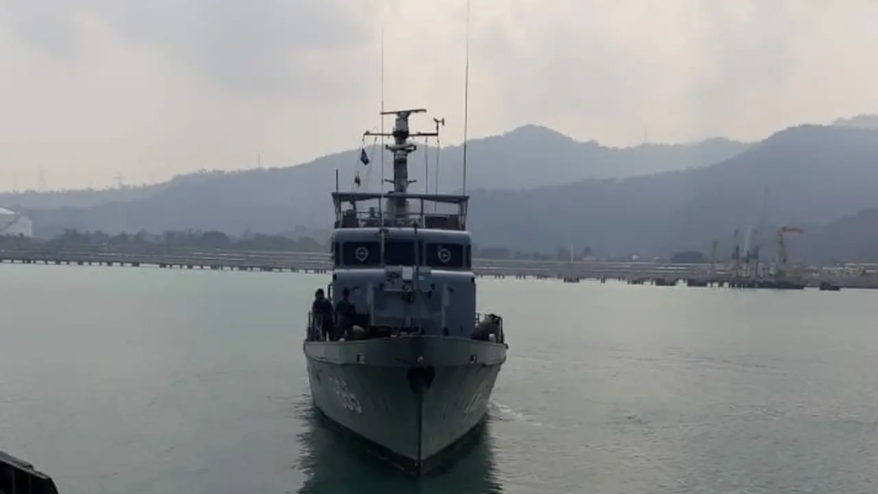 Jelang Pelantikan Presiden, 2 KRI Jaga Selat Sunda