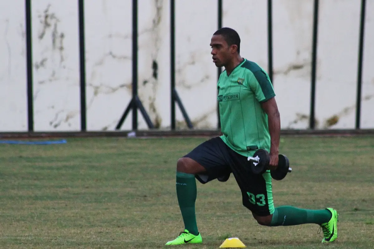 Pedro Henrique Cortes Oliveira Gois menjalani trial di Persebaya (Liputan6.com / Dimas Angga P)