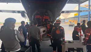 Polri Kirim 3,4 Ton Bantuan untuk Korban Gempa NTT