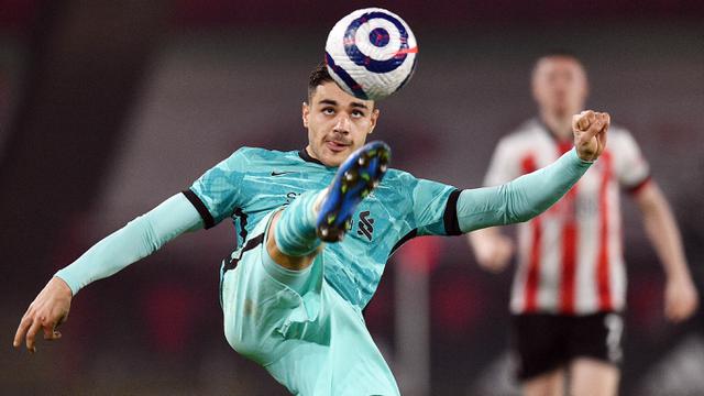 FOTO: 7 Pemain Muslim yang Menjadi Andalan di Klub Premier League