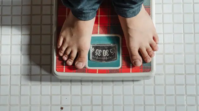Ilustrasi Timbangan Badan. (foto: Pinterest/Sustain Health).
