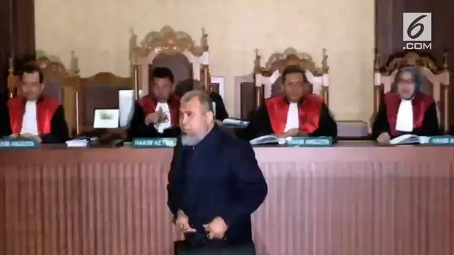 VIDEO: Patrialis Akbar Divonis 8 Tahun Penjara