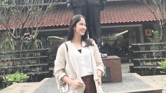 6 Potret Cantik Sabina Katya, Pemeran Mantili di Sinetron Saur Sepuh The Series