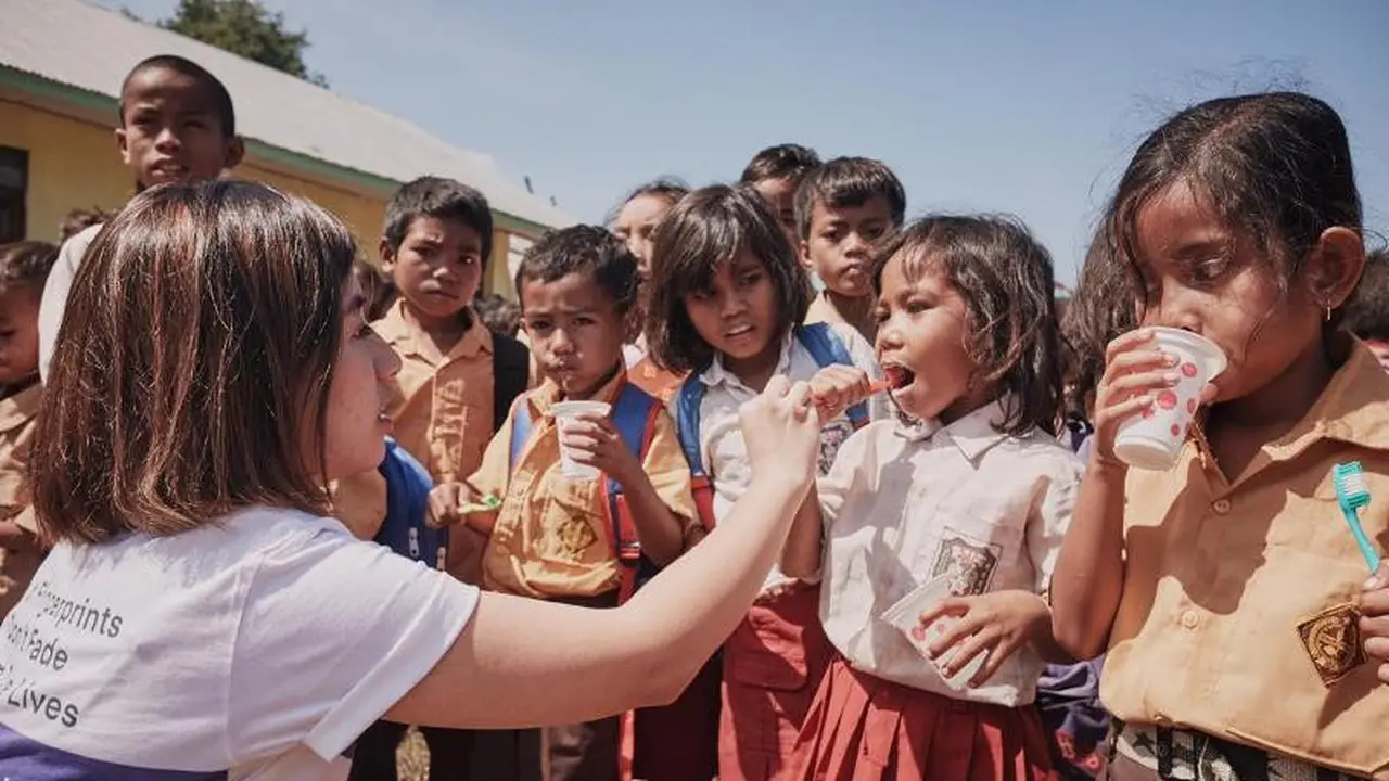 Yayasan Kembara Nusa dan Komunitas Jruk Sumba Adakan Pengobatan Gigi Gratis di Kodi, Sumba