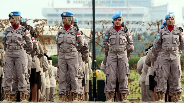 Prajurit Wanita TNI dan Polisi Apel Peringati Hari Kartini