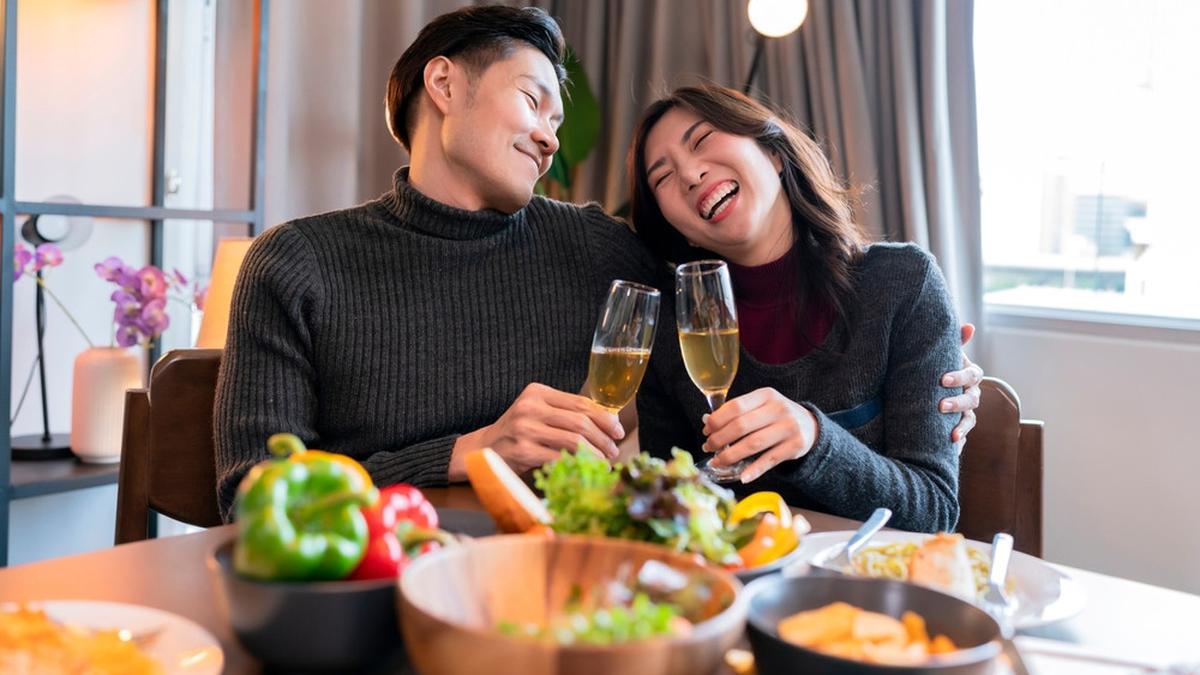 Rayakan Anniversary, Kasih Pasangan Hadiah 5 Berlian Ini, Dijamin Romantis! - Vimarsana News