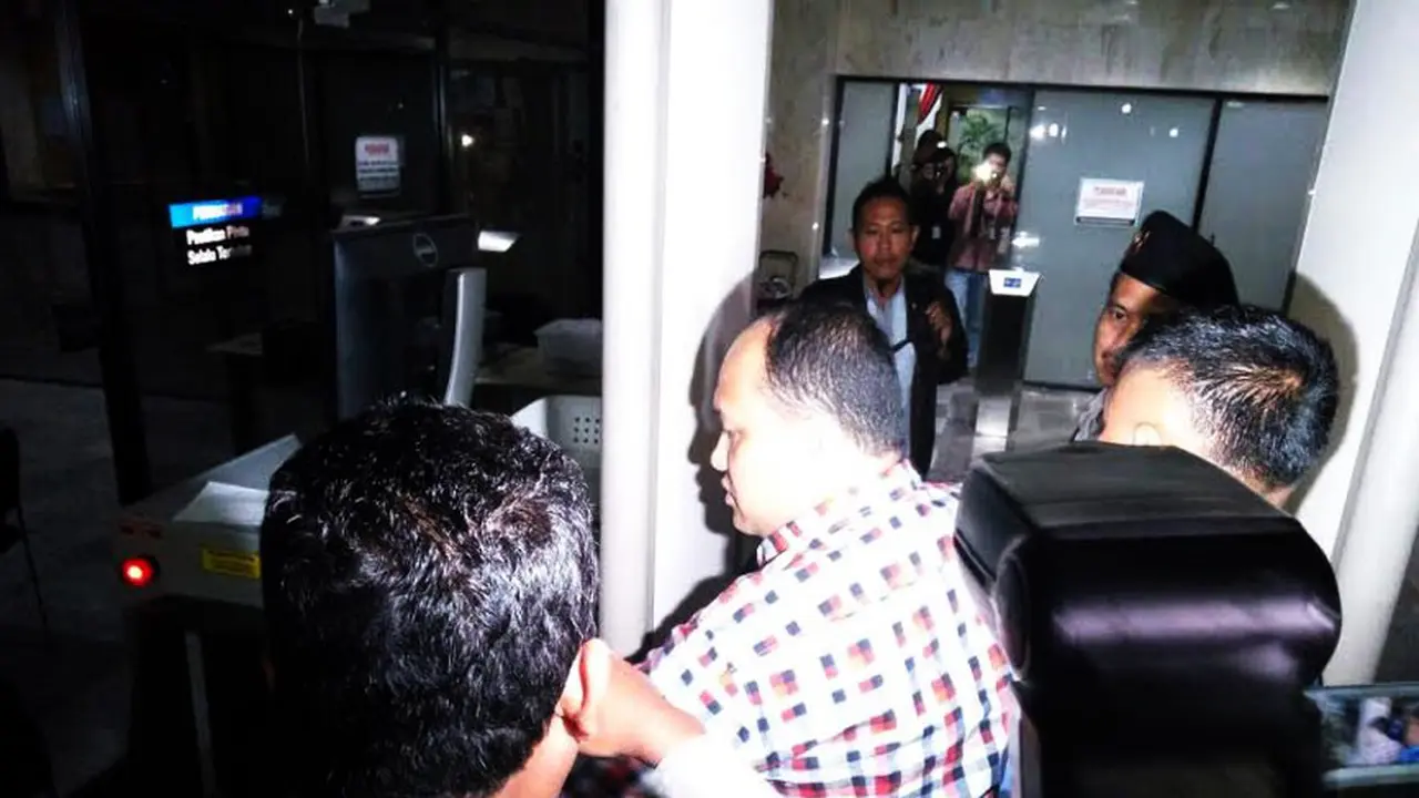 Bupati Banyuasin Yan Anton Ferdian