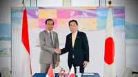 Presiden Joko Widodo atau Jokowi melakukan pertemuan bilateral dengan Perdana Menteri (PM) Jepang Fumio Kishida di Hotel Grand Prince, Hiroshima, Sabtu (20/5/2023). (Foto: Laily Rachev - Biro Pers Sekretariat Presiden)