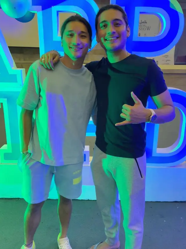 8 Potret Kompak Giorgino Abraham dan Sang Adik Lorenzo, Sibling Goals