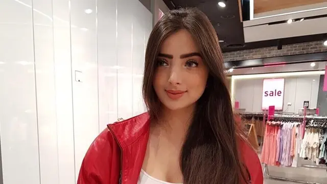 6 Potret Sarah Samantha, Sepupu Zaskia dan Shireen Sungkar yang Tak Kalah Cantik