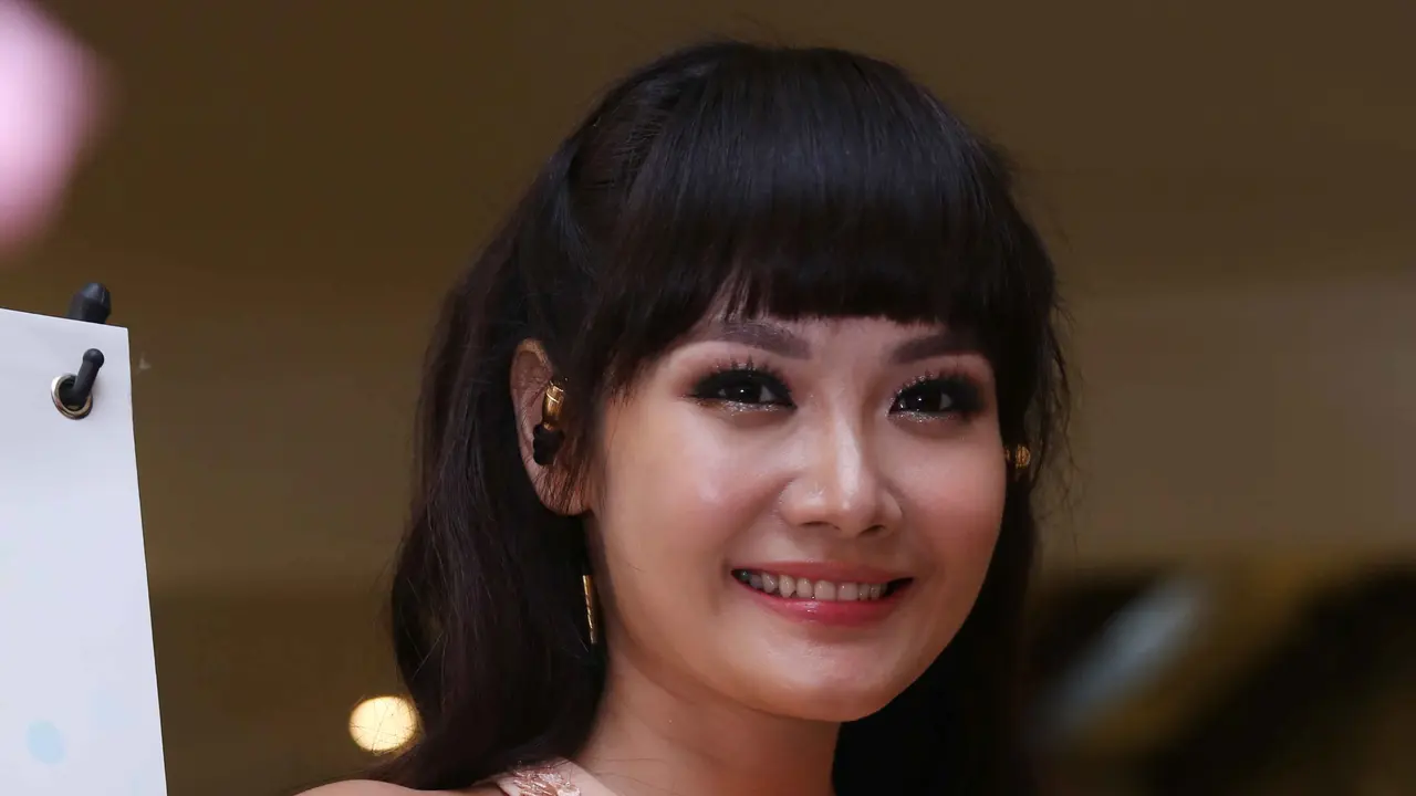 [Bintang] Alena Wu