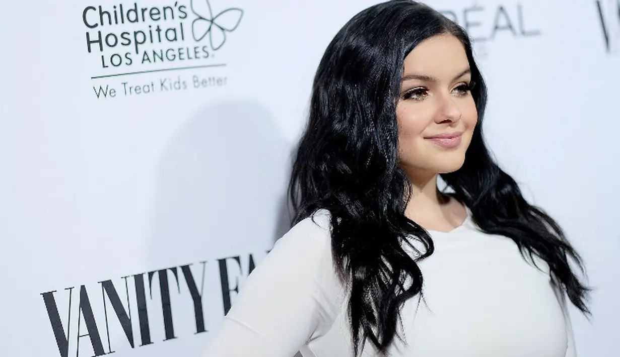 Saat mendapatkan gaji usai tampil di televisi, Ariel Winter langsung belanja banyak sepatu ketika mendapatkan gaji pertama. (MIKE WINDLE  GETTY IMAGES NORTH AMERICA  AFP)