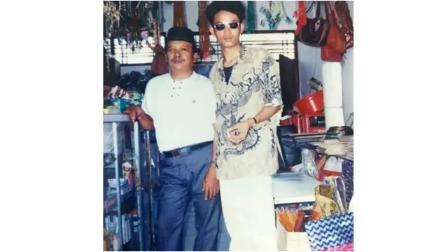 6 Potret Lawas Limbad saat Masih Muda, Penampilan Pakai Peci Bak Ustaz
