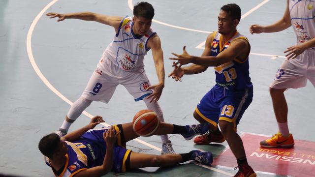 Satria Muda Pertamina Vs Bimasakti Nikko Steel