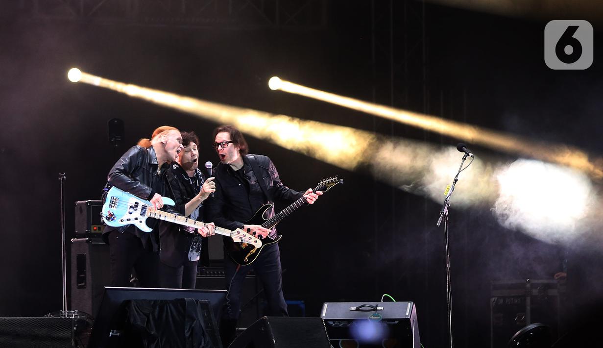 Kematian sang drummer, Pat Torpey, pada 2018 lalu disebut sebagai penyebab Mr. Big memutuskan berhenti manggung. (Liputan6.com/Johan Tallo)