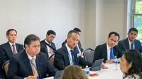 Menteri Koordinator Bidang Perekonomian Airlangga Hartarto menggelar pertemuan bilateral  dengan Menteri Perdagangan Internasional Kanada, Mary Ng pada Jumat pagi (26/5/2023). (Ist)